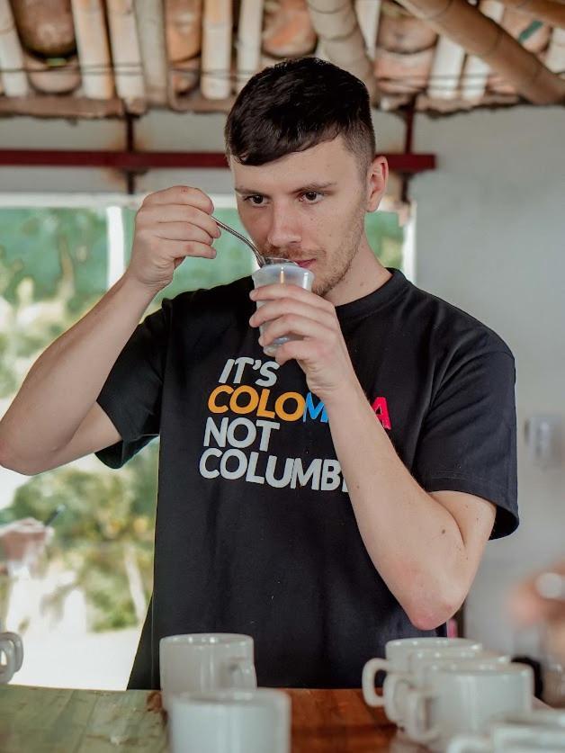 فندق El Fenix Coffee Calarcá المظهر الخارجي الصورة