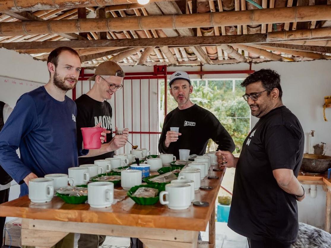 فندق El Fenix Coffee Calarcá المظهر الخارجي الصورة